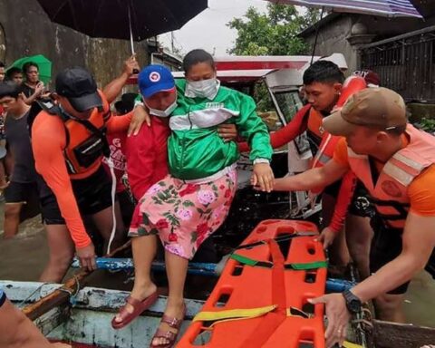 Search for survivors of landslides in the Philippines that left 42 dead