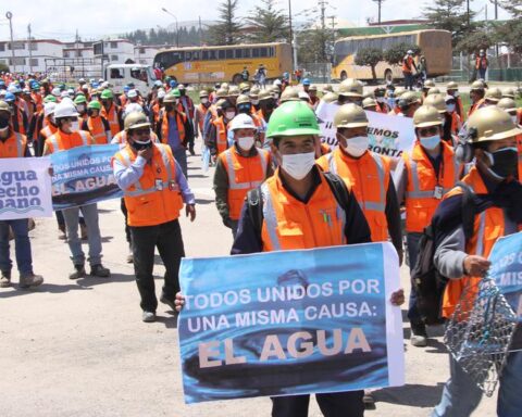 Southern Peru will restart activities in Cuajone after regaining control of the Viña Blanca reservoir