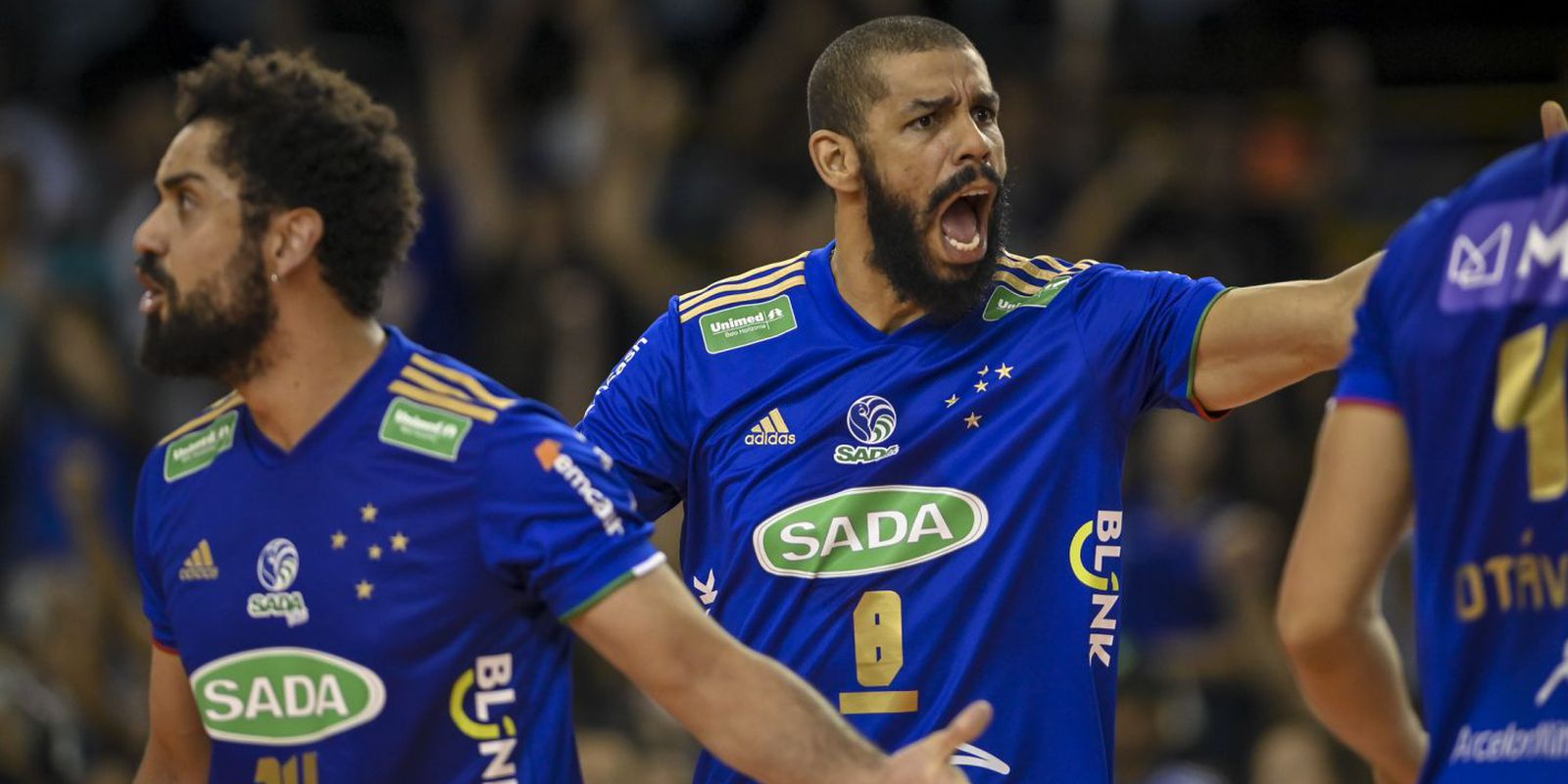 Superliga: behind 5th title, Wallace praises Sada Cruzeiro fans