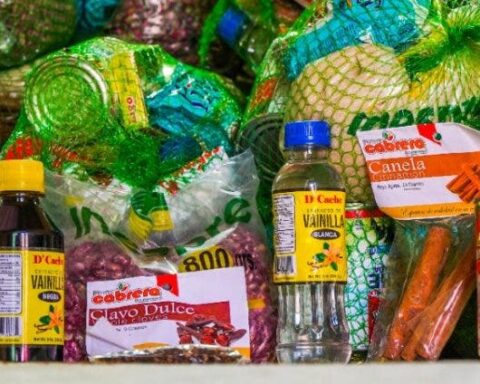 Supermercados venderán combos habichuelas con dulce a precio Inespre