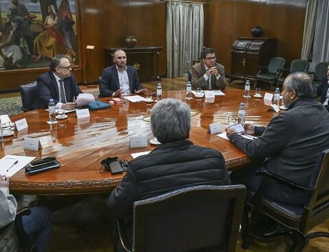 The Government, UIA and CGT form a table to coordinate actions against inflation