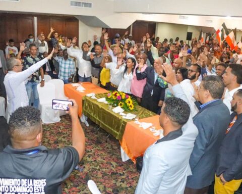 El partido MODA juramenta nuevas autoridades en Santo Domingo