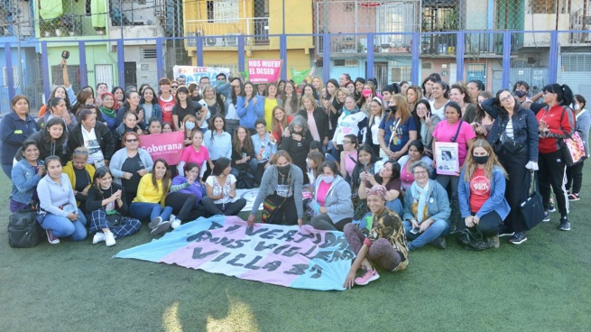 The Ministers of Women of Argentina and Chile toured Barrio 31