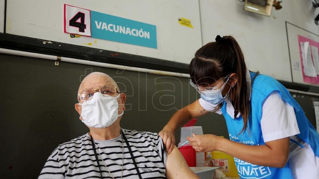 The fourth dose against the coronavirus is already applied in Buenos Aires
