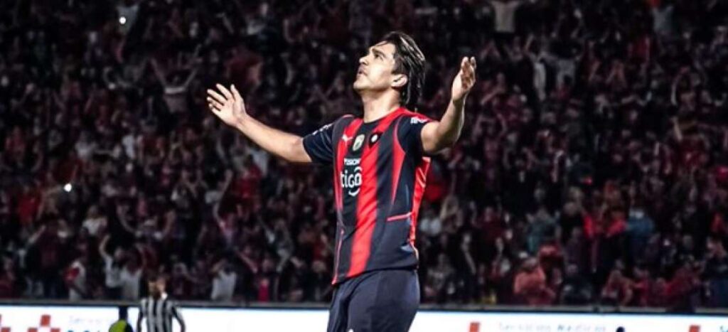 The goal was opened for Martins, who scored in Cerro Porteño's victory over Libertad