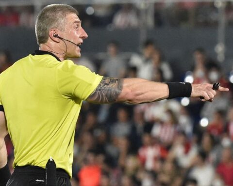 The 'muscle' referee that all the Peruvian people hate