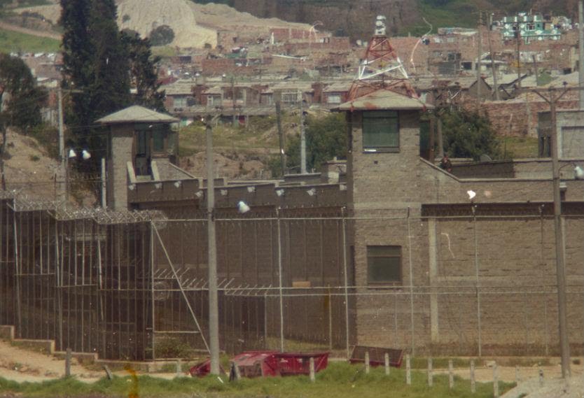 They inspected cells of inmates who met with Petro's brother in La Picota