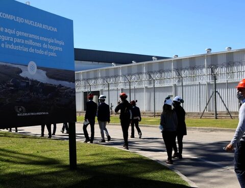 They negotiate with China the financing of 100% for the construction of Atucha III