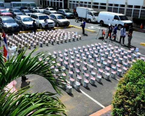 Decomiso de esta mañana suma más de 1,400 paquetes de cocaína