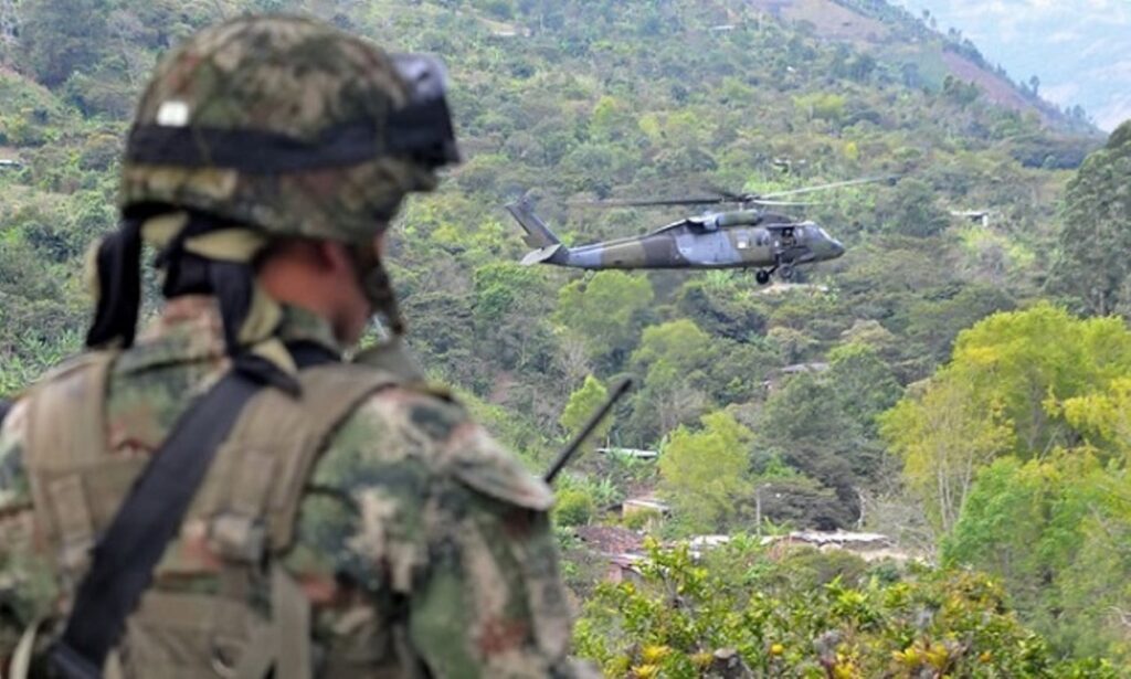 Three soldiers killed, five wounded and four missing in an attack with explosives against the army in Frontino, Antioquia