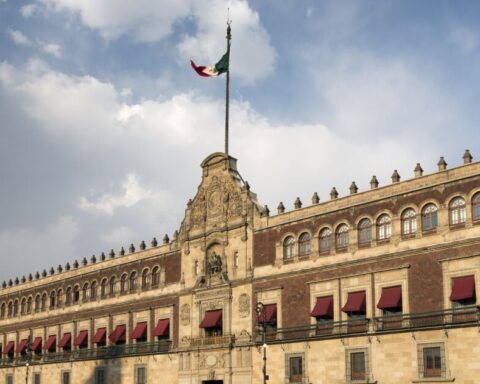 Treasury estimates that Mexico's economy will grow 3.4% this year