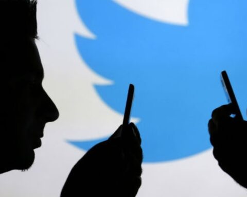 Twitter adopts plan to try to resist the purchase of the social network by Elon Musk