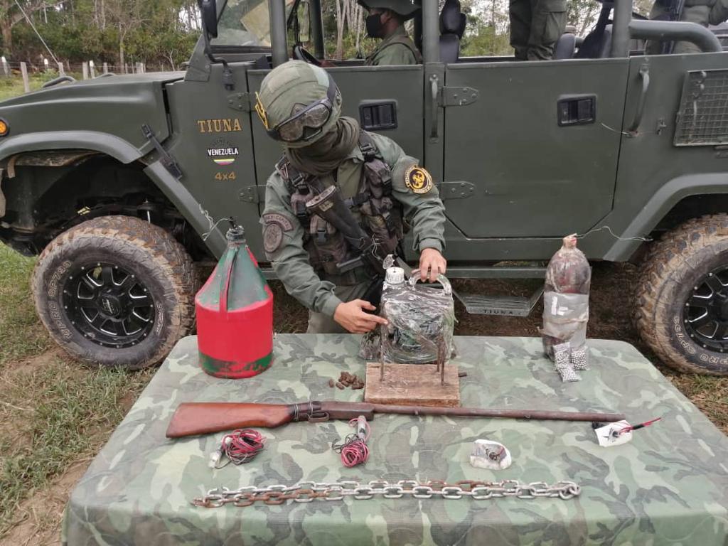 URRA Amazonas deactivated three explosives and a Tancol trap