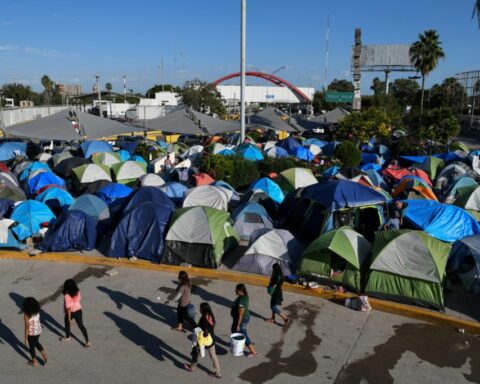 Un campo de emigrantes al otro lado de la frontera en Matamoros, Tamaulipas. Foto: Reuters.