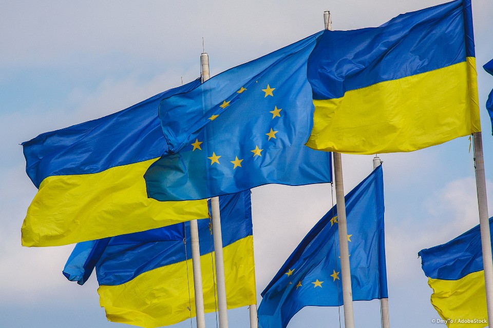 Ukraine aspires to be a candidate to join the EU in June 2022