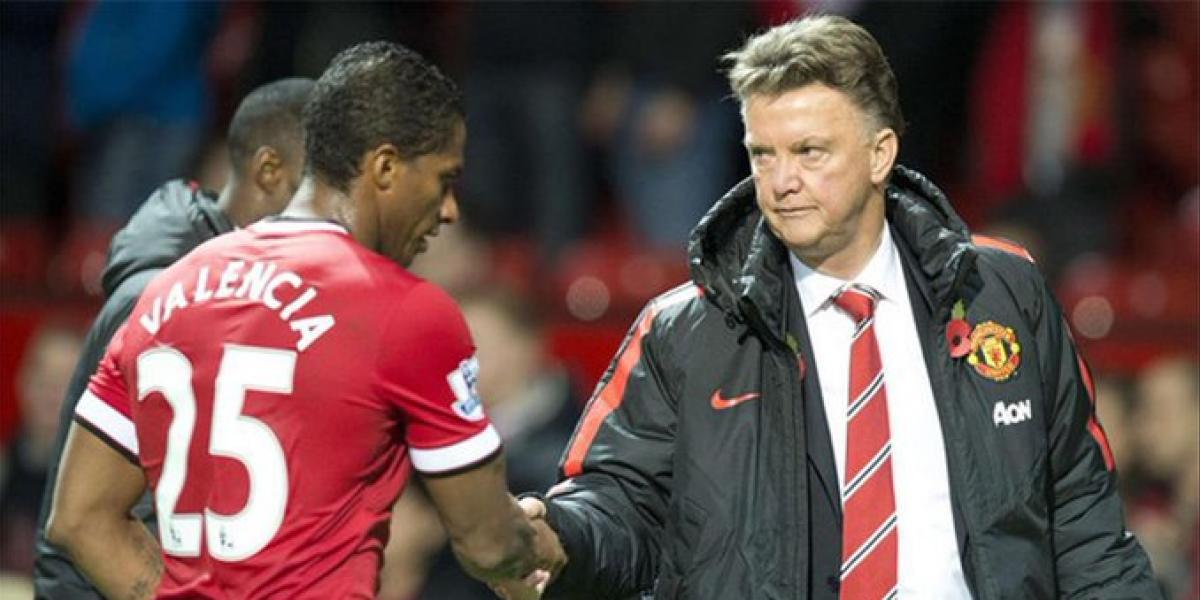 Van Gaal receives encouragement from a former pupil