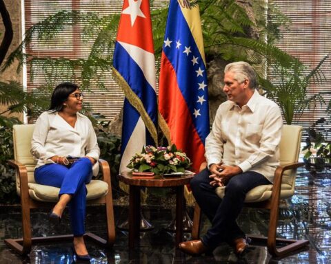 Venezuela and Cuba promote cooperation issues in technical roundtables