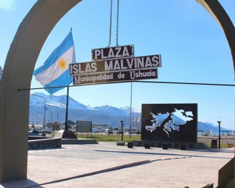Venezuela stands in solidarity with Argentina in its just claim of the Malvinas