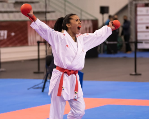 Venezuelan karate fighter wins gold medal at the Premiere League in Portugal