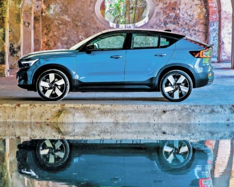 Volvo C40 Recharge Pure Electric sets the course