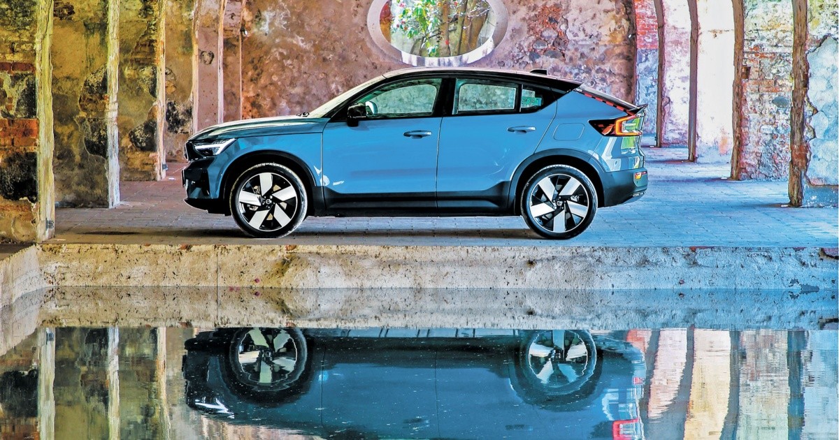 Volvo C40 Recharge Pure Electric sets the course