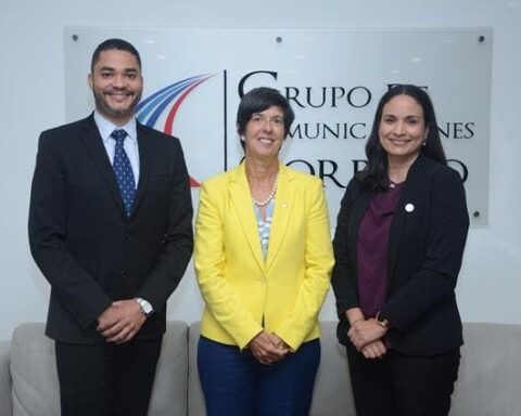 Ángel Camacho, Alliances officer, Lola Castro, PMA director for Latin America and the Caribbean and Gabriela Alvarado, PMA representative in the Dom. Rep.