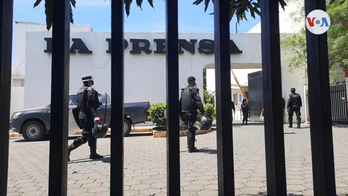 What has happened to the La Prensa building in Nicaragua after the conviction of its general manager?