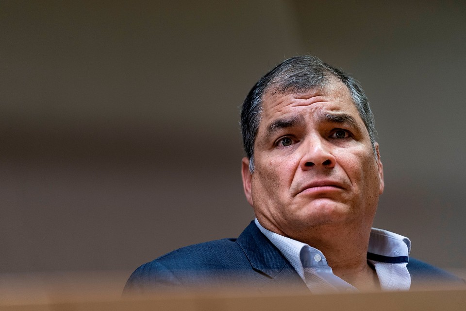 While Ecuador signs Rafael Correa's extradition request, Belgium gives him asylum