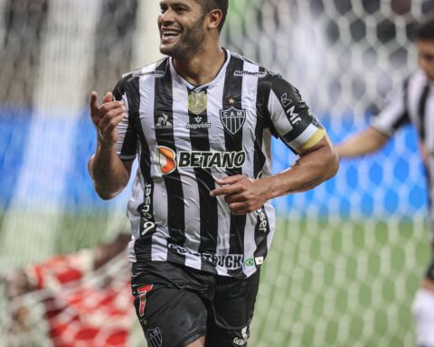 With Hulk show, Atlético-MG wins in Brazilian debut