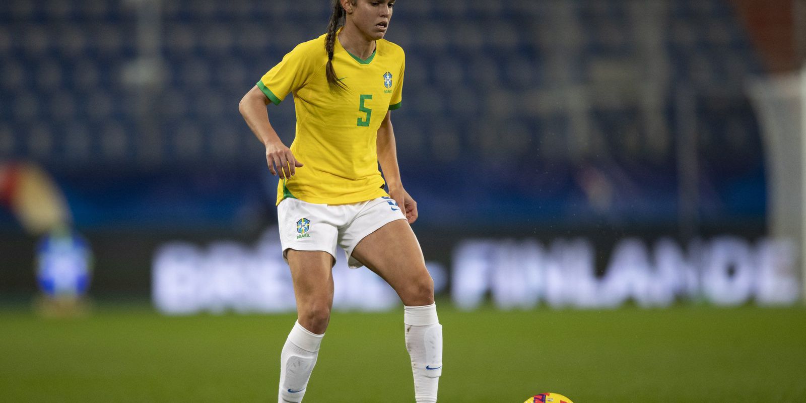 Women's team: Luana feels operated on knee and gives way to Ana Vitória