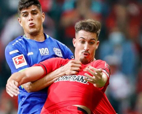 1-0: Alexis Canelo knocks out Leverkusen