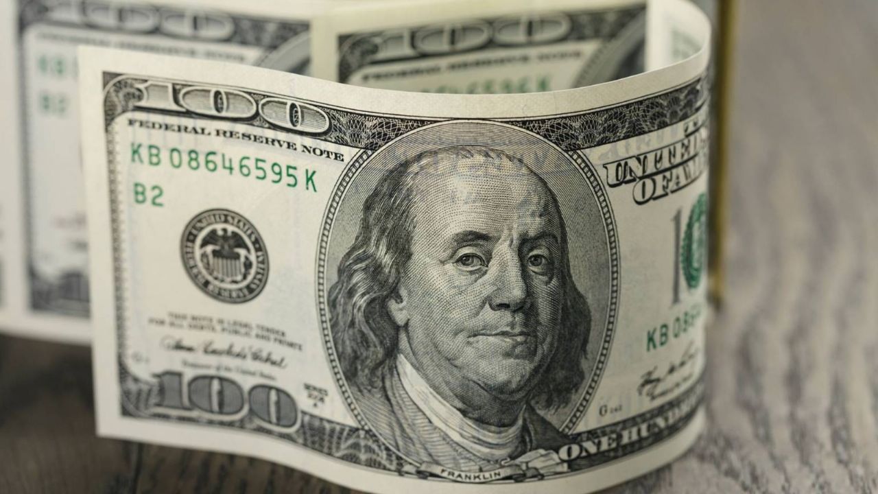 Dollar today: how much is the foreign currency trading for this Thursday, May 5