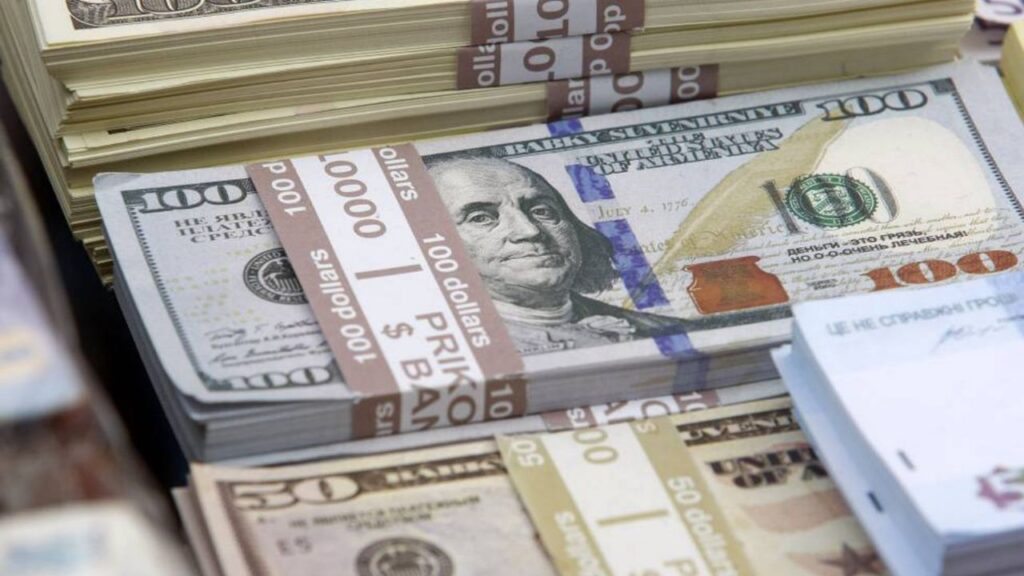 Dollar today: how much is the foreign currency trading for this Saturday, May 7