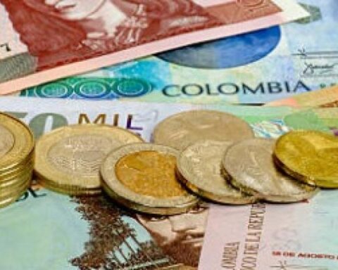 8% of payments in Venezuela are in Colombian pesos