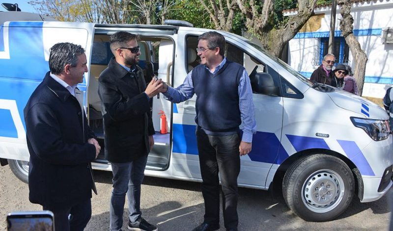 ASSE participated in the delivery of two ambulances in the department of Florida