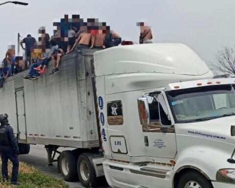 Almost 300 migrants, including 19 Nicaraguans, are abandoned in the box of a trailer in Mexico