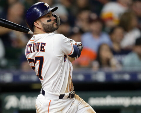 Altuve charges Astros offense in win over Twins