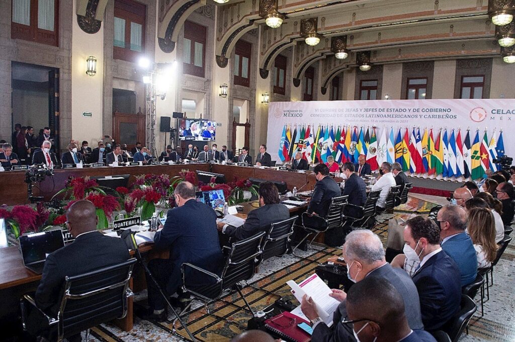 Fotografía cedida por la Secretaría de Relaciones Exteriores (SRE) de México de la cumbre de la Comunidad de Estados Latinoamericanos y Caribeños (Celac), desarrollada en Palacio Nacional de la Ciudad de México, el sábado 18 de agosto de 2021. Foto: EFE / SRE.