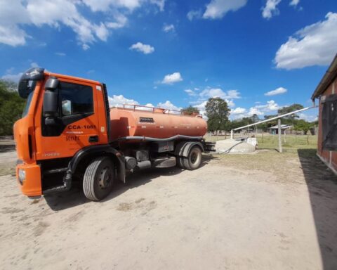 Asphalt regularization and drinking water supply continue