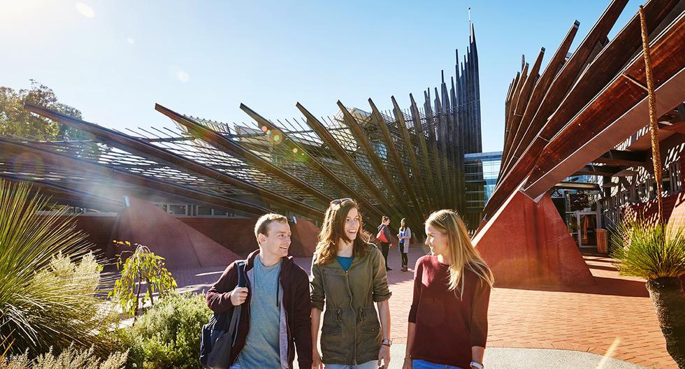 Australia increases incentives to attract thousands of master's students