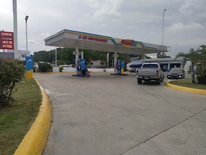 Sunix fuel station on November 6 where three Banco Popular employees were robbed.