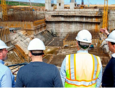 Basualdo visited the maintenance and expansion works of Yacyretá