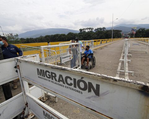 apertura comercial Venezuela y Colombia: condiciones para el restablecimiento comercial