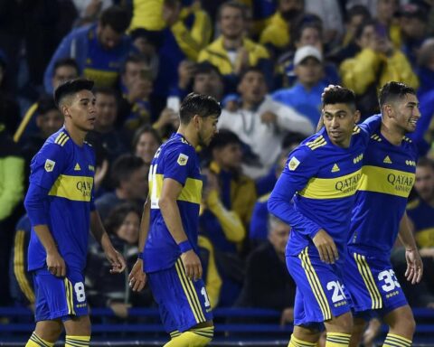 Boca and Racing win big and promise a huge classic