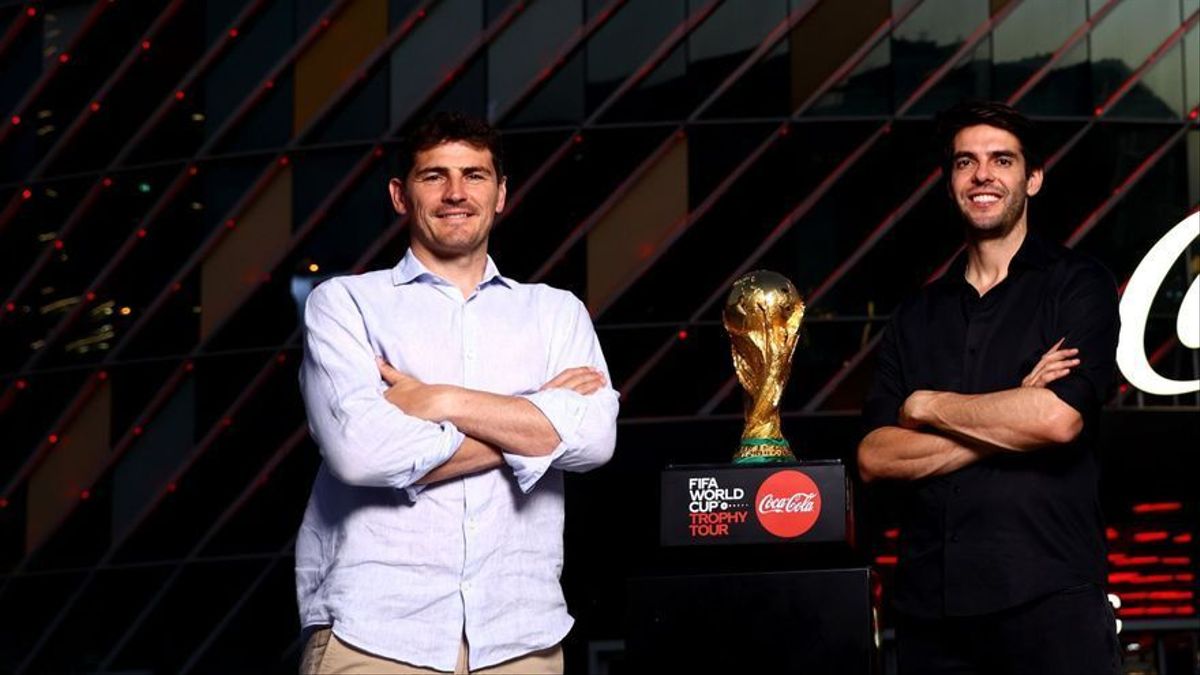 Casillas and Kaká present the World Cup tour in Dubai