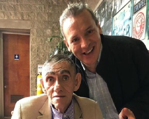 Cast of 'Happy Saturdays' says goodbye to his "Mandi" with emotional messages