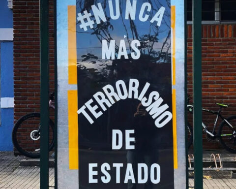 Censorship: Municipality of the department of Soriano prevented the placement of a poster