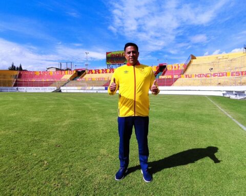 César Farías debuted with victory for Aucas in Ecuador