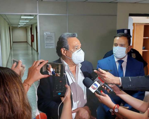 Councilors finally dismiss Hugo Javier