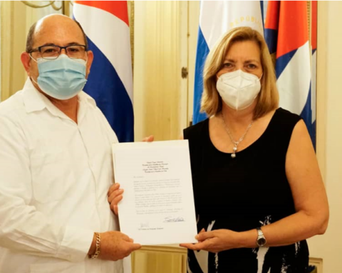 Daniel Ortega appoints a new ambassador to Cuba, the fourth in less than six months